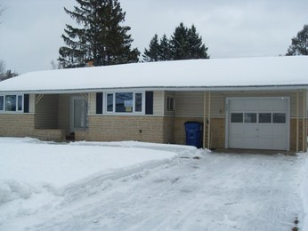 707 Oak St, Rothschild, WI 54474 