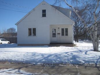 701 London St, Menasha, WI 54952 