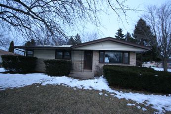 7902 N 53rd St., Milwaukee, WI 53223 