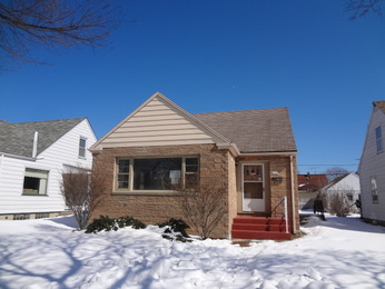 3546 S 18th St, Milwaukee, WI 53221 