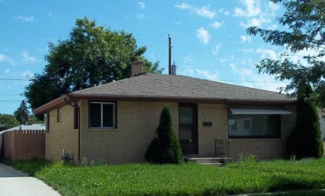 1823 Neptune Ave, Racine, WI 53404 