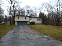 14422 W Woodland Dr, New Berlin, WI 53151 