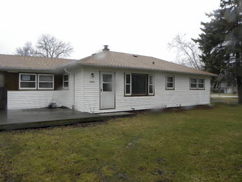 3445 E Oak Lane, Oak Creek, WI 53154 