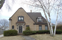 927 N 13th St, Manitowoc, WI 54220 