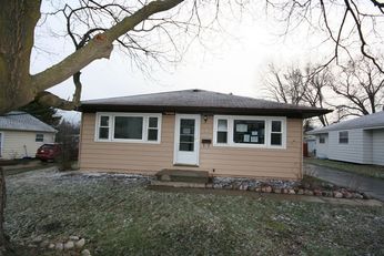 818 S 105th Street, West Allis, WI 53214 
