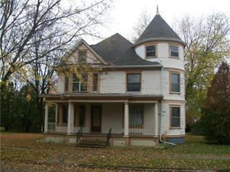 329 Cleveland St, Poynette, WI 53955 