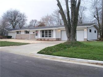 5463 N Shasta Dr, Glendale, WI 53209 