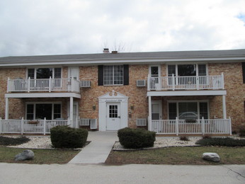 524 Laurel Lake Rd, Thiensville, WI 53092 