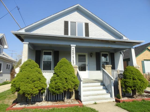 2511 Geneva St, Racine, WI 53402 
