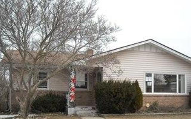 904 Berkeley Dr, Racine, WI 53402 
