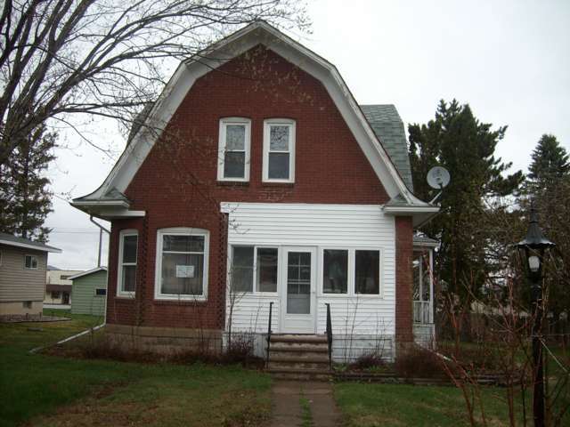 131 Lulu Ave E, Almena, WI 54805 