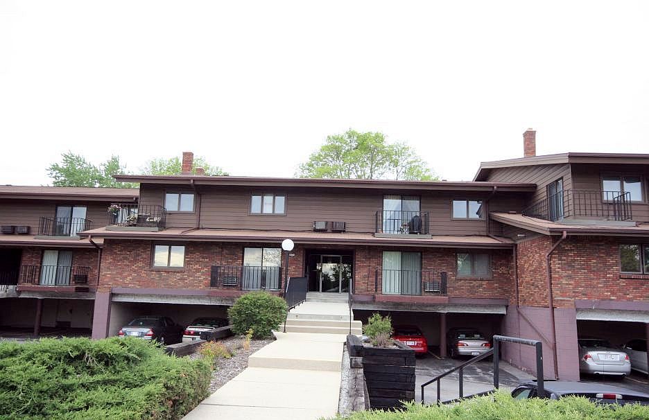 4025 S 84th St Apt, Milwaukee, WI 53228 