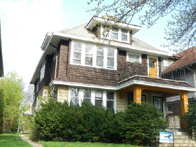 2555 N 41 St, Milwaukee, WI 53210 