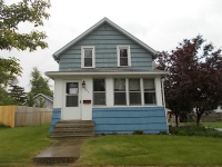 629 2nd Street, Menasha, WI 54952 