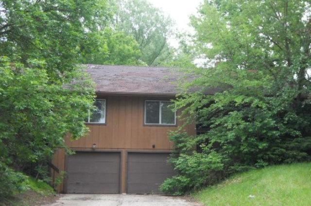 227-229 Valley Drive, Jonesville, WI 53546 