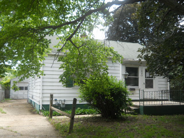 1823 Yates Ave, Beloit, WI 53511 