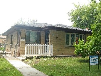 4453 N 72nd St, Milwaukee, WI 53218 