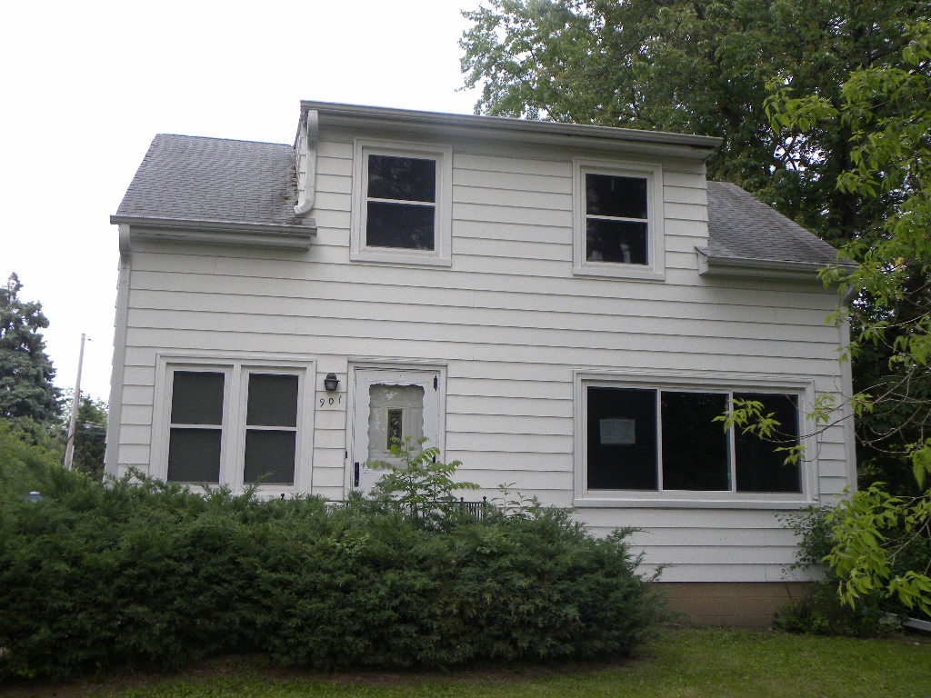 901 S Green Bay Rd, Mount Pleasant, WI 53406 