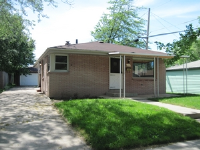 1412 Virginia St, Racine, WI 53405 