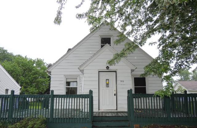 2915 8th Street, Eau Claire, WI 54703 