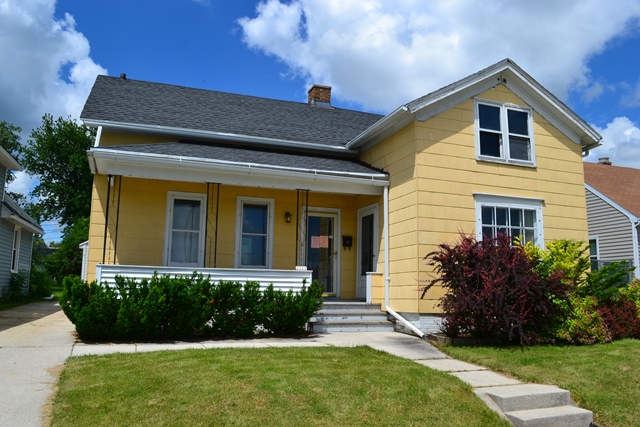 2212 N 18th St, Sheboygan, WI 53083 