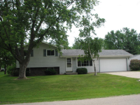 849 Woodfield Rd, Neenah, WI 54956 