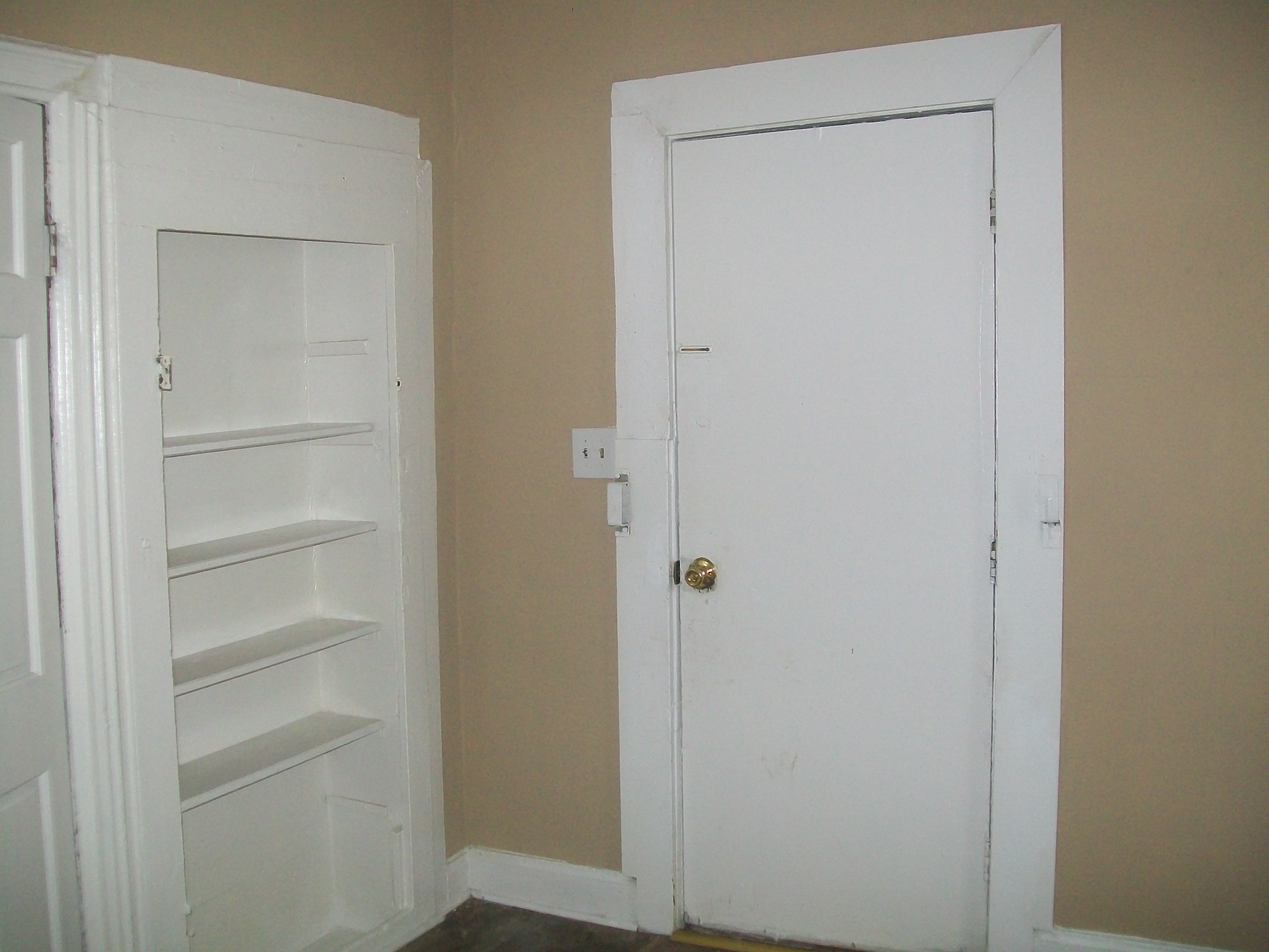 1920-22 S 5th Place, Milwaukee, WI 53204 