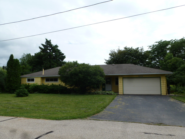 S23 W22923 Orchard, Waukesha, WI 53186 