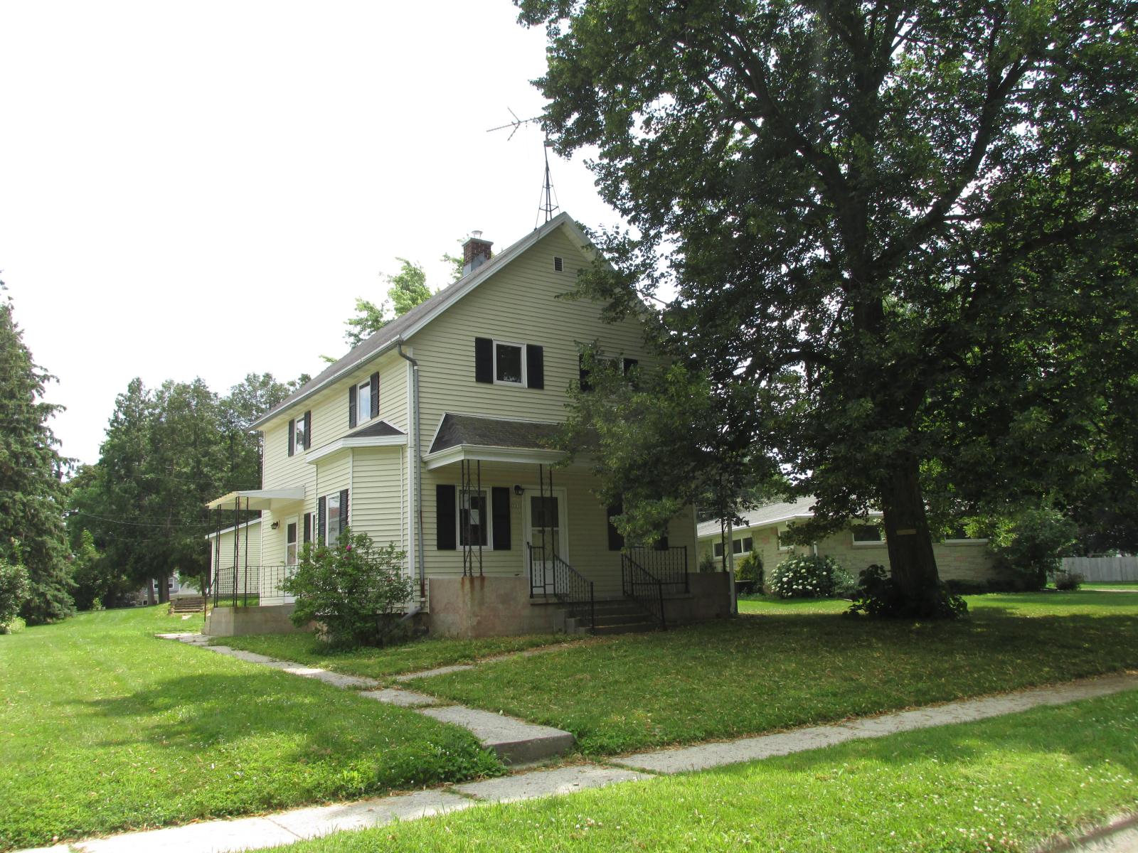 221 North Avenue, Kewaskum, WI 53040 