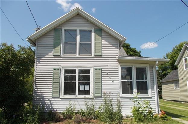 204 Chute St, Menasha, WI 54952 