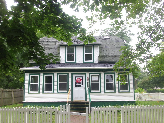 225 S 2nd St, Delavan, WI 53115 