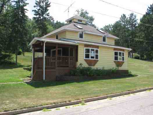 100 Main Street, Camp Douglas, WI 54618 