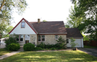 602 E College Avenu, Waukesha, WI 53186 
