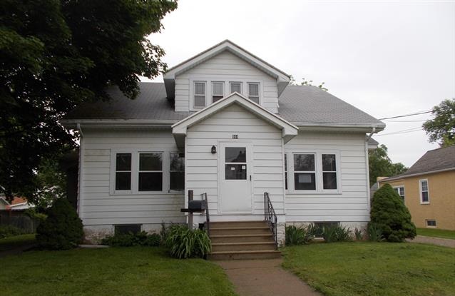 944 946 Christiana, Green Bay, WI 54303 