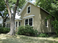 1332 Rose St, La Crosse, WI 54603 