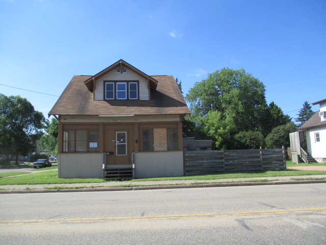 103 W Kemp Street, Rhinelander, WI 54501 