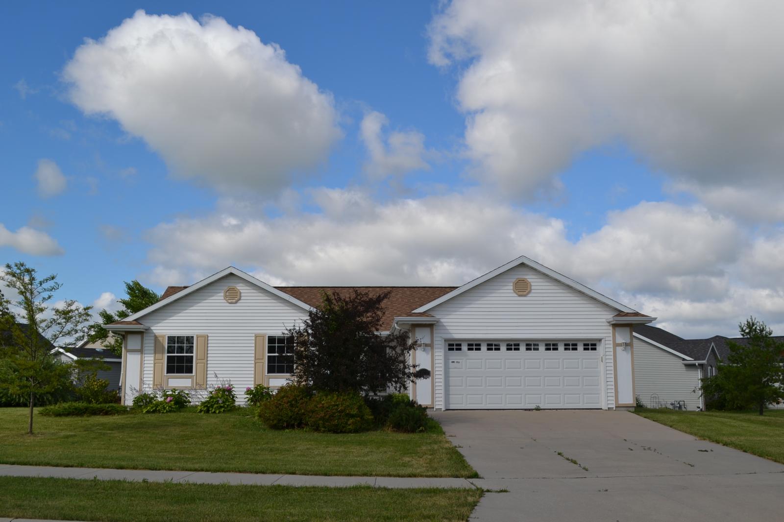 2405 Southerland Ci, Kaukauna, WI 54130 