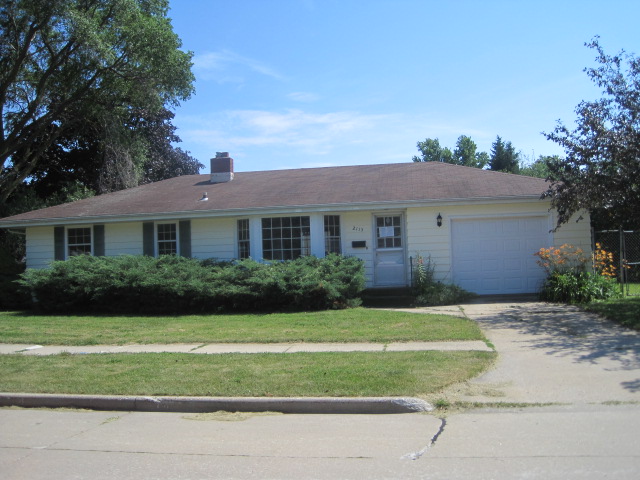 2115 E Forest St, Appleton, WI 54915 