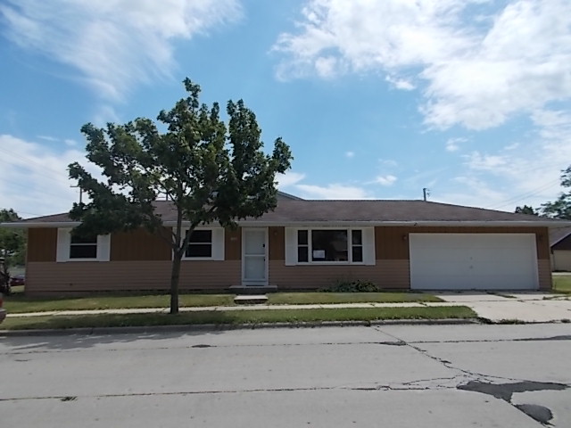 1325 Grand Ave, Sheboygan, WI 53083 