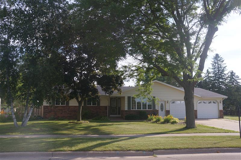 1017 Mcdonald St, Oconto, WI 54153 