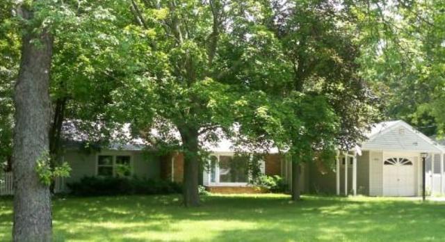 825 S Second St, Delavan, WI 53115 