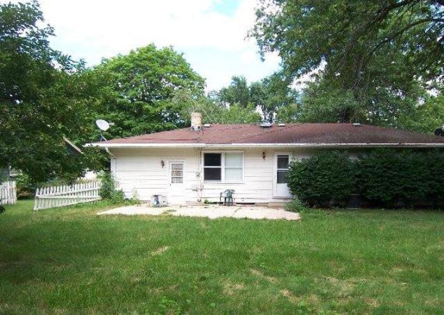 1225 N Randall Ave, Janesville, WI 53545 