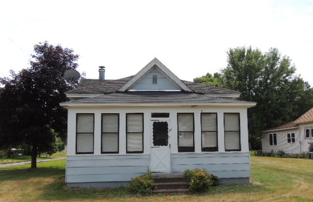 1707 Ludgate, Chippewa Falls, WI 54729 