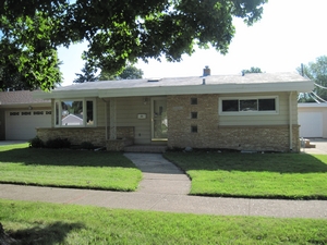 7921 20th Ave, Kenosha, WI 53143 