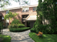 2200 W Good Hope Rd #322, Glendale, WI 53209 