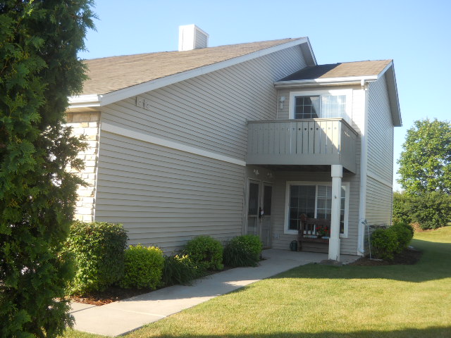 2305 Turnberry Ct, Beloit, WI 53511 