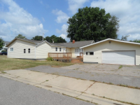 402 Willow St, Baraboo, WI 53913 