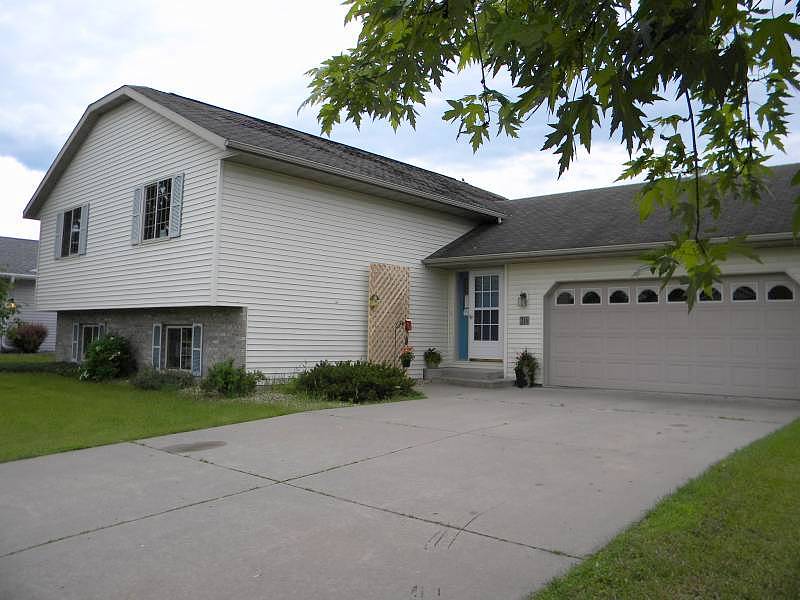 Kenneda, Holmen, WI 54636 