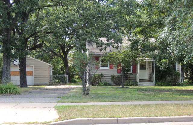 3028 Guthrie Rd, Eau Claire, WI 54703 