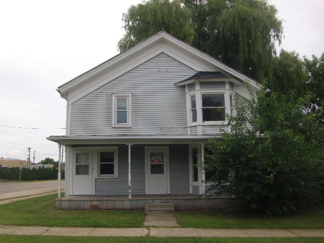 2128 Clark Street, East Troy, WI 53120 